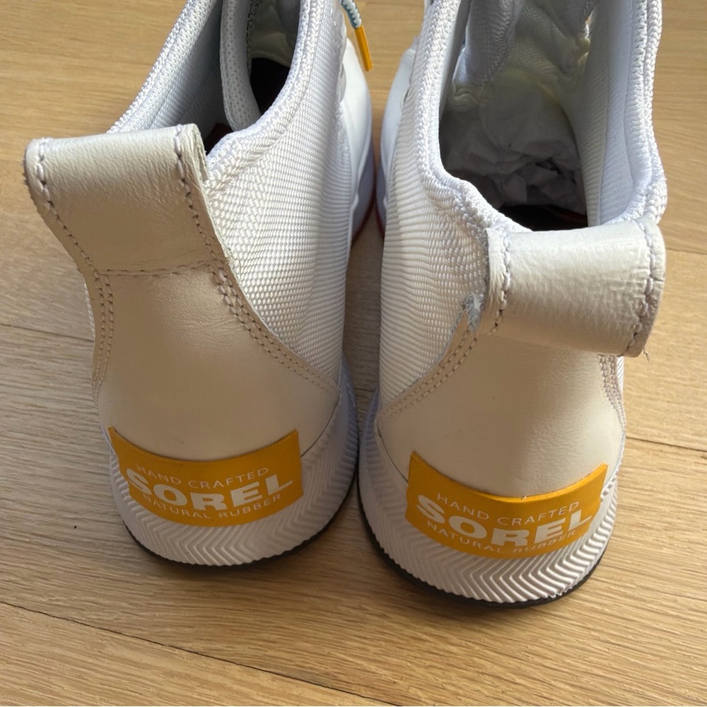 Sorel OUT N ABOUT III CLASSIC WOMEN'S WATERPROOF White/Cyber Yellow BOOT Size 9 - Picture 9 of 15